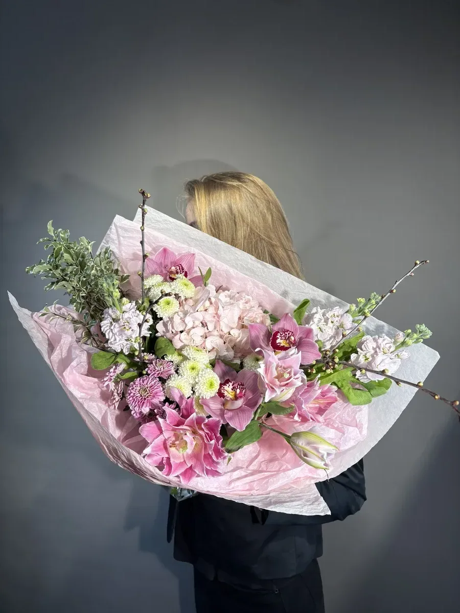 Авторский букет для любимой к 8 марта