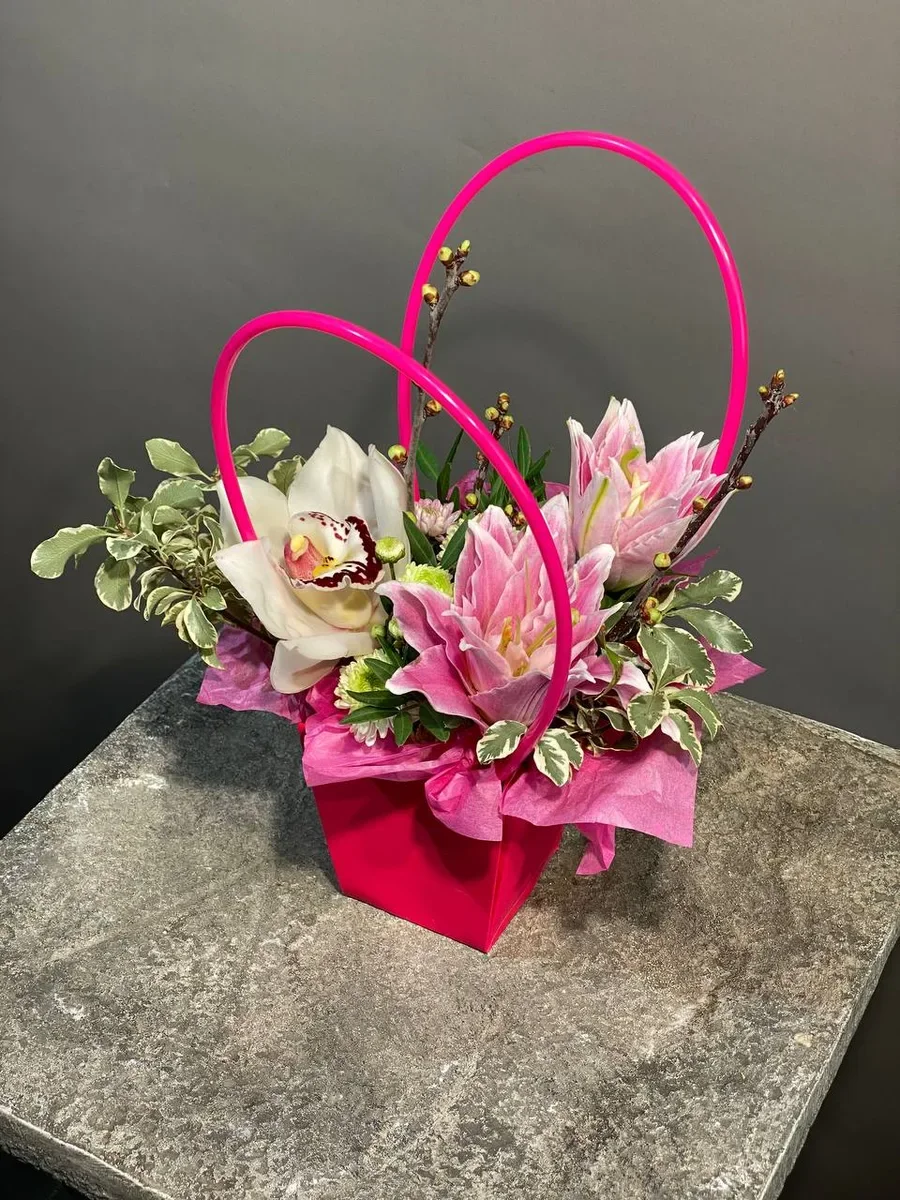 Композиция к 8 марта