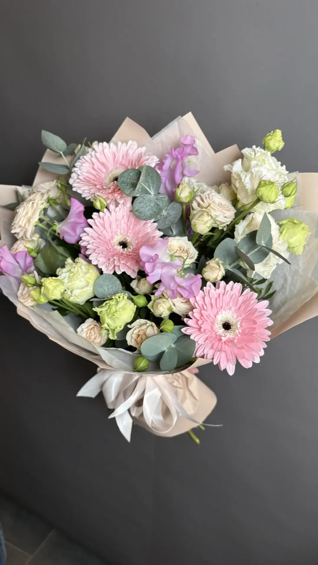 Авторский букет с герберами - фото 1