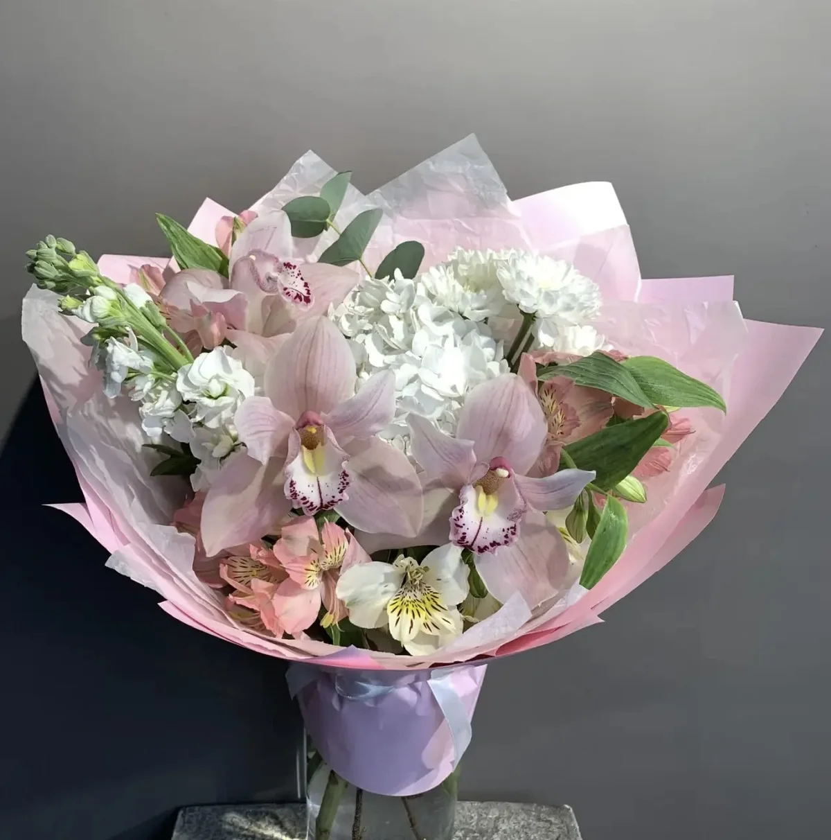 Букет с гортензией и орхидеями - фото 1