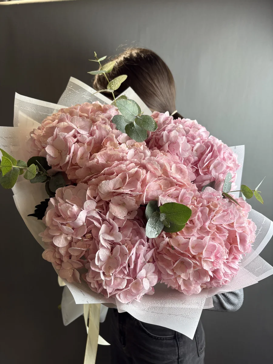 Моно букет  розовые гортензии