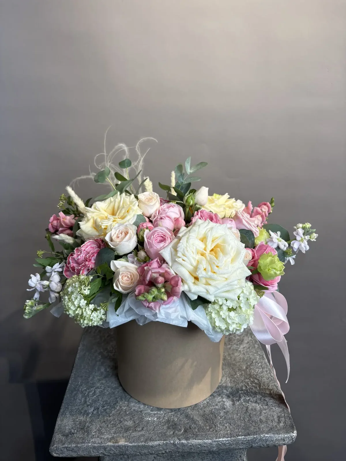 Авторский букет с пионовидными розами - фото 1